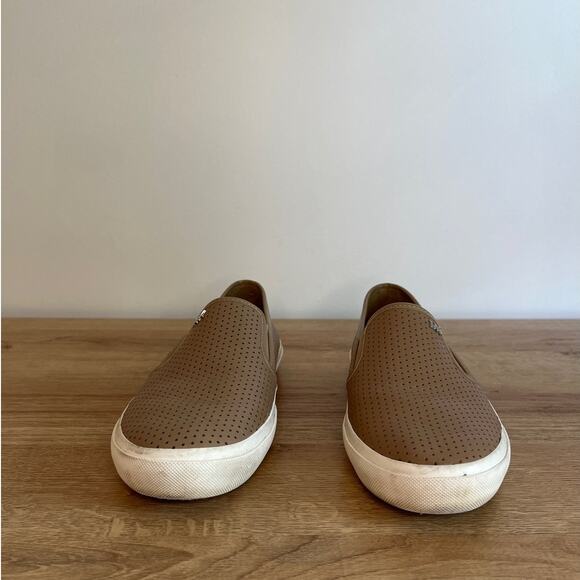 Michael Michael Kors Leather Perforated Slip-On Sneaker Size 7 Beige Cushioned - Picture 5 of 8